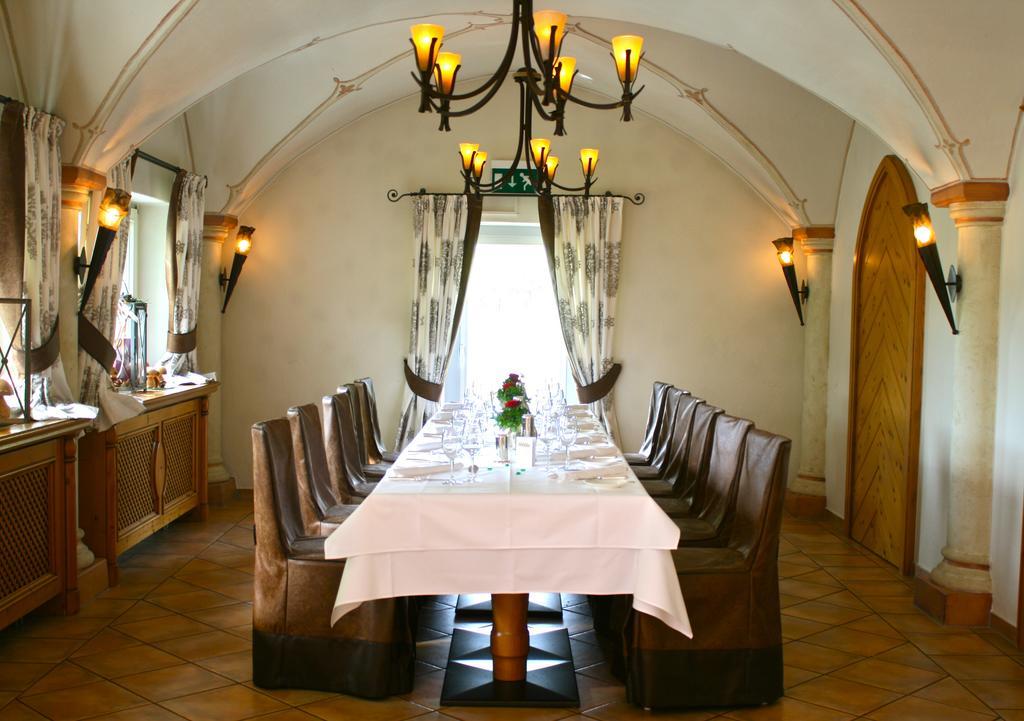 Hotel Landhaus Feckl Ehningen Bagian luar foto