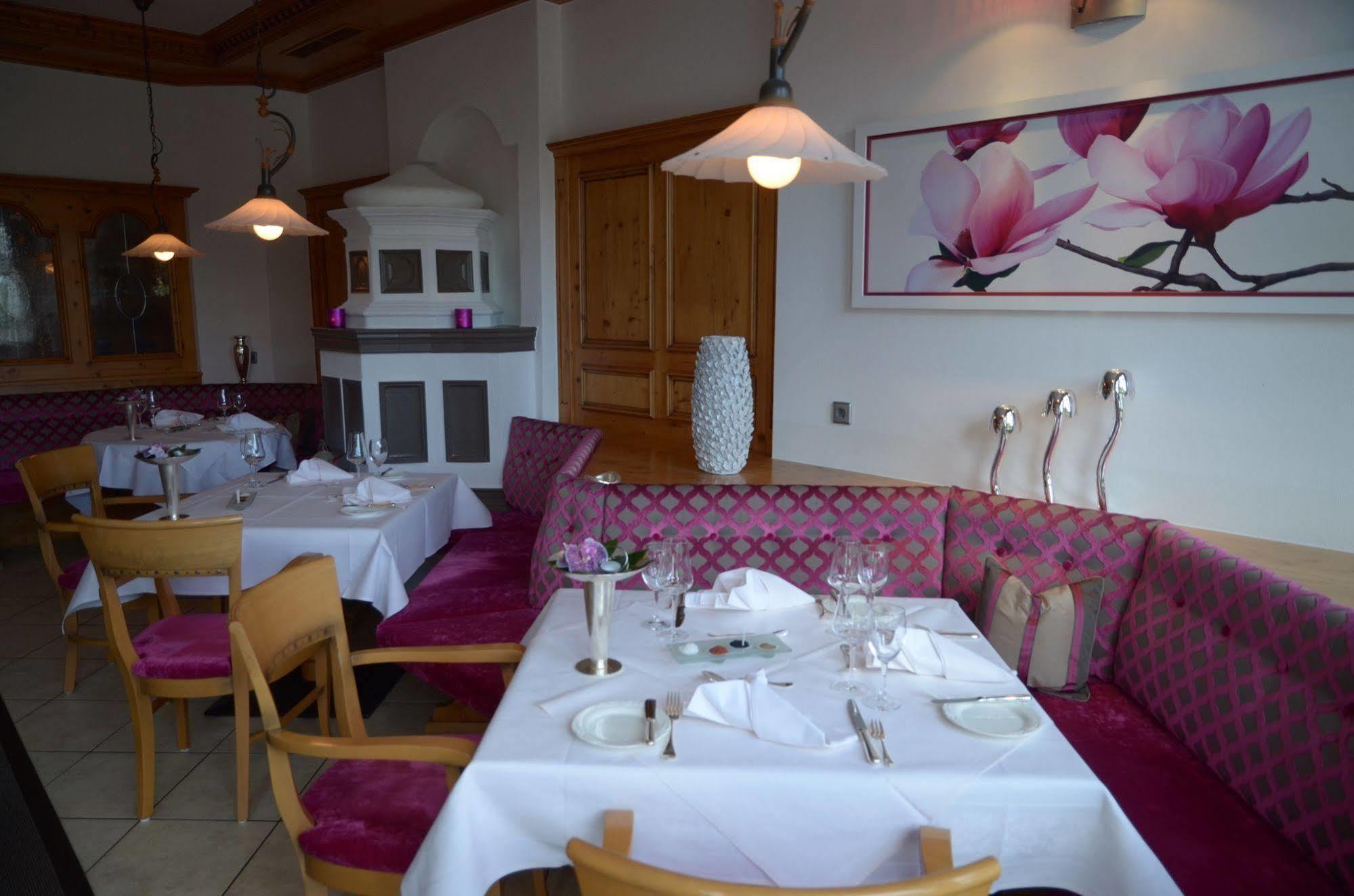 Hotel Landhaus Feckl Ehningen Bagian luar foto