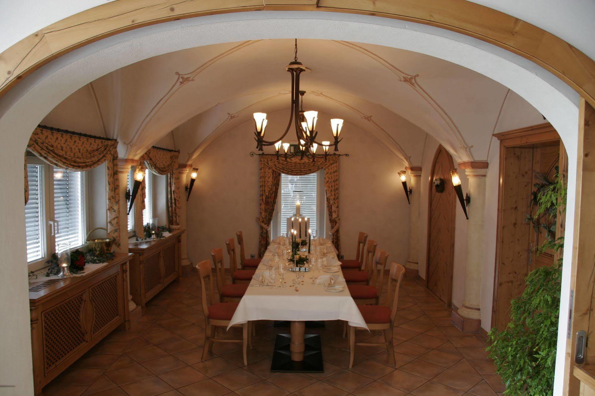 Hotel Landhaus Feckl Ehningen Bagian luar foto