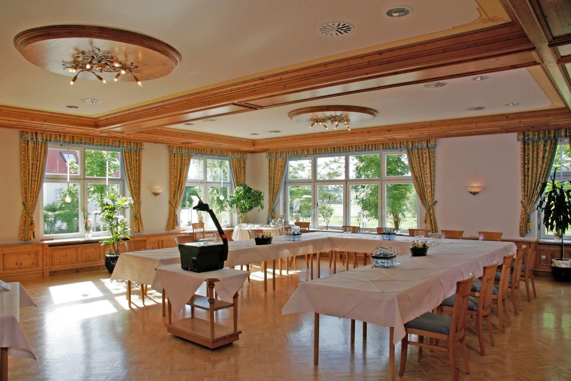 Hotel Landhaus Feckl Ehningen Bagian luar foto