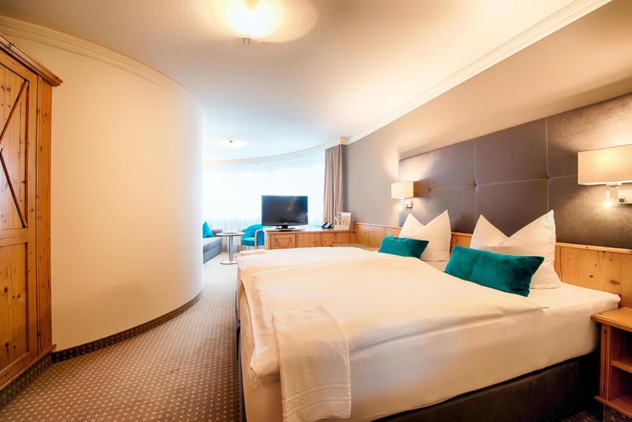 Hotel Landhaus Feckl Ehningen Bagian luar foto